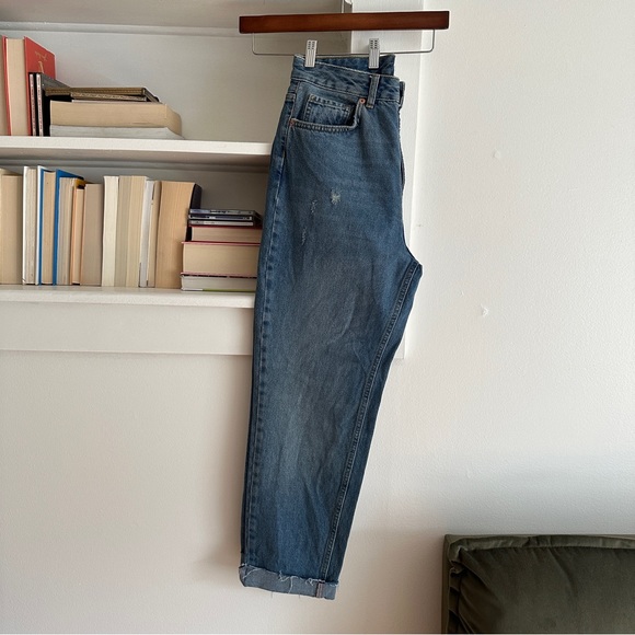 Women’s size 28 BDG Mom jeans - Picture 6 of 13